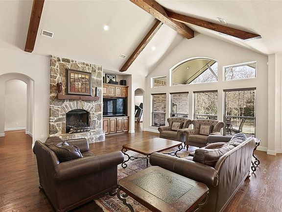 2nd image of 7816 Ruskin Cir