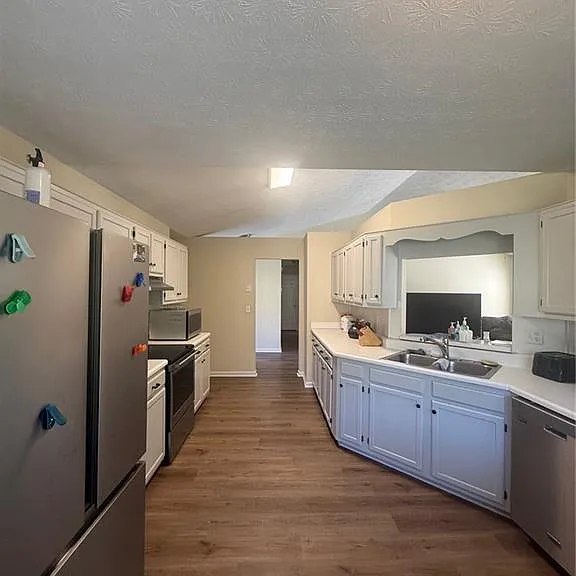 4197 Sterling Pointe Dr — Photo 6