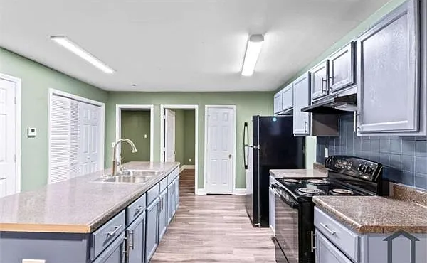 4 bed, 1800 sqft, $2,200 — Photo 4