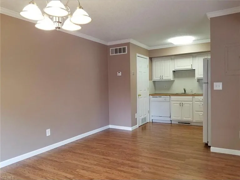 1342 Hibbard Dr #C — Photo 5