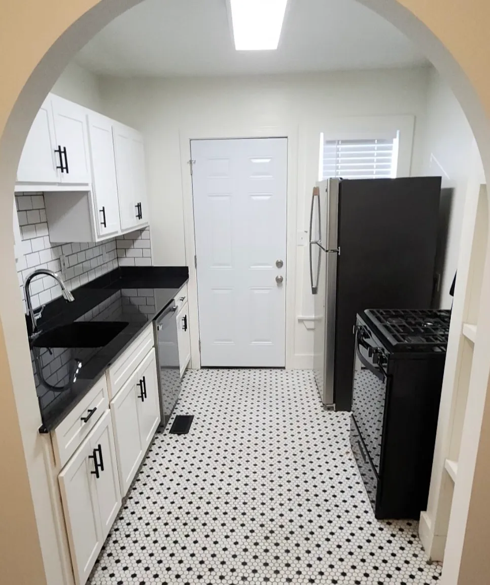 1 bed, 814 sqft, $1,075 — Photo 3