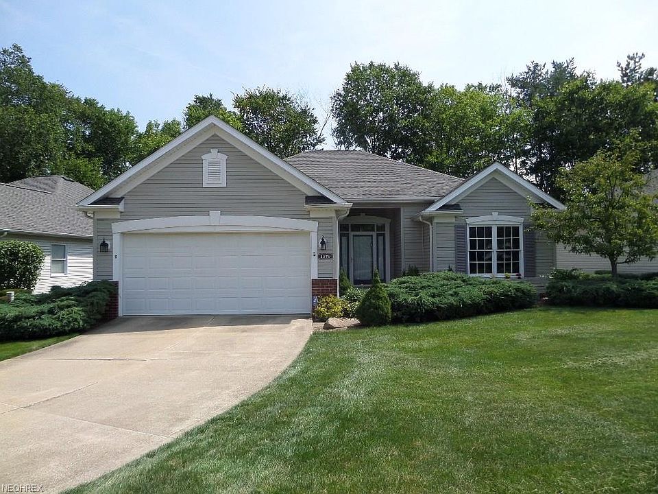 1st image of 1379 Starr Cir