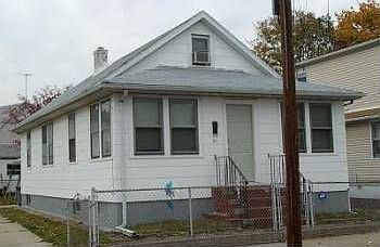1st image of 81 Gotham Ave