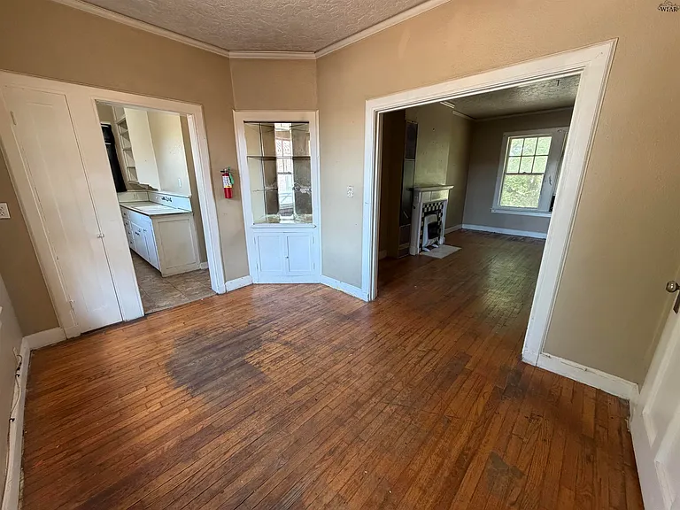 1109 Harrison St — Photo 4