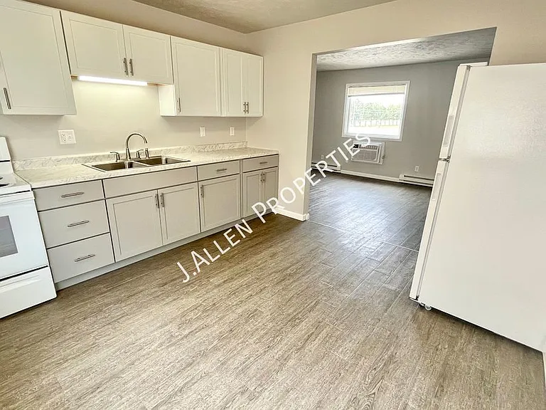 105 Gold Strike Dr #4 — Photo 1
