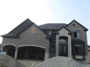 19804 Tranquility Dr, Macomb, MI 48042