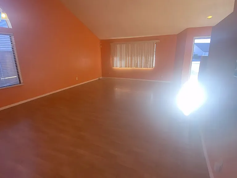 12284 Cobblestone Cir — Photo 3