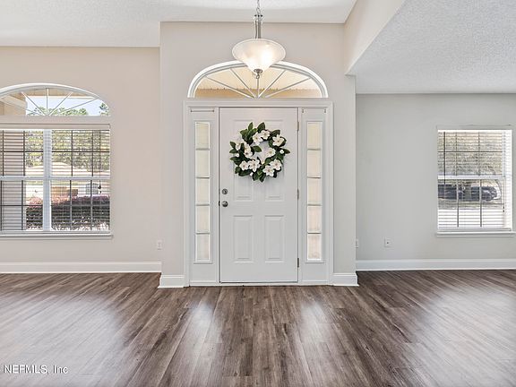 3rd image of 8578 BERESFORD Lane