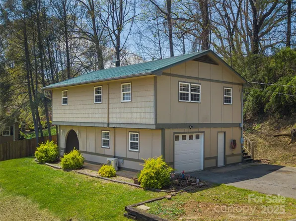 383 Pioneer Dr, Waynesville, NC 28786