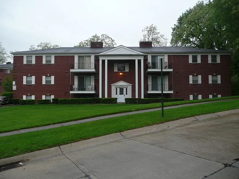 11 Robbie Rdg #5 — Photo 1