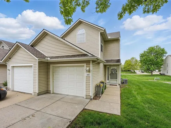 1420 SE Lexington Ave, Lees Summit, MO 64081