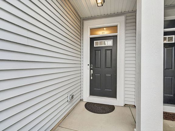 3rd image of 12657 S Potomac Dr