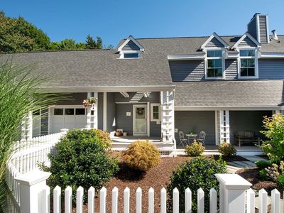 1 Gatehouse Ln #1, Hull, MA, 02045