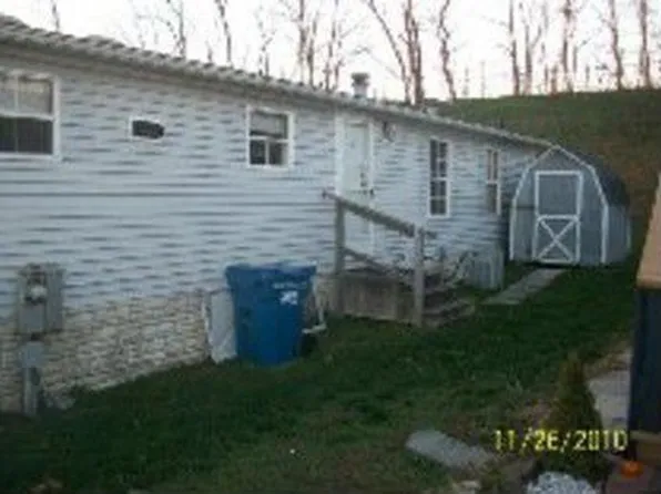 16204 McGregor Dr, Hagerstown, MD 21740