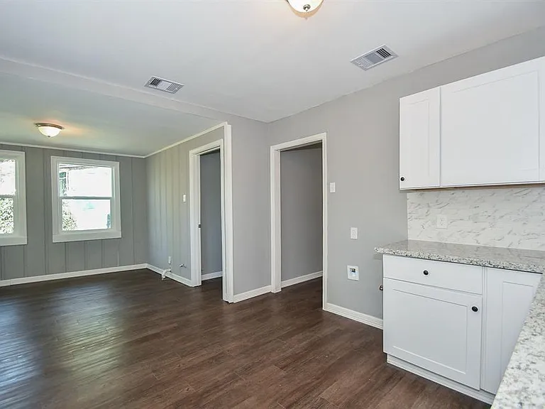 7334 Mountbatten Rd — Photo 10