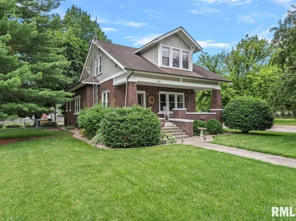 330 W Loud St, Virden, IL 62690