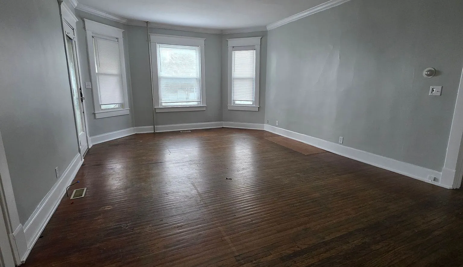 223 East 11th St. — Photo 4