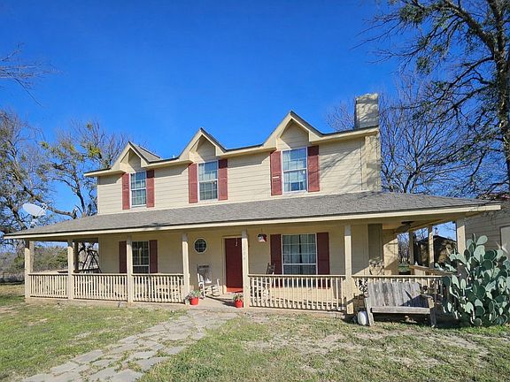 3rd image of 1006 East Dr