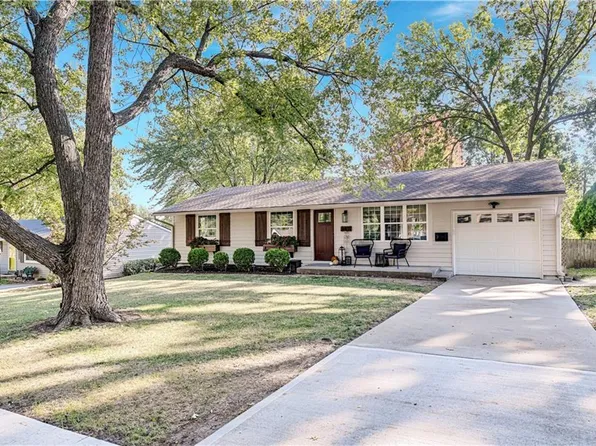 6411 W 77th Ter, Prairie Village, KS 66204