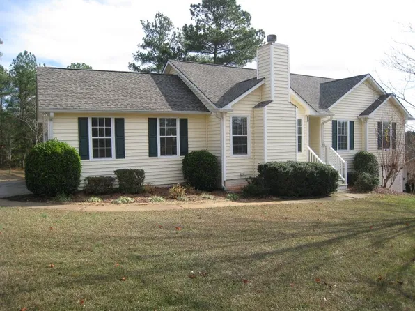40 Bonnie Ln, Newnan, GA 30265