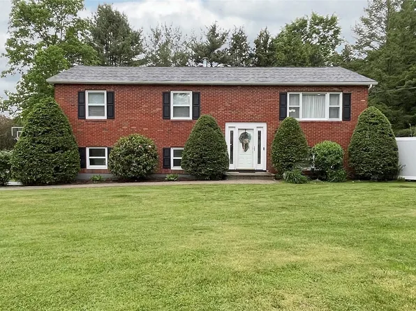20 Shale Drive, Wappingers Falls, NY 12590