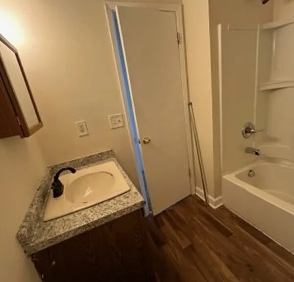 122 McKinley Ave — Photo 34