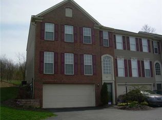 1071 Royal Dr, Canonsburg, PA 15317
