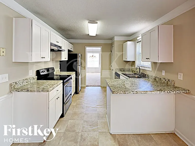 376 Tuscany Trce — Photo 4