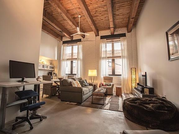 2nd image of 2501 Liberty Ave #B
