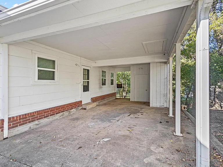 904 S Gribble St — Photo 22