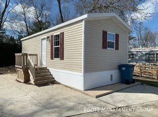 22 Kris Dr #K22, Bloomington, IL 61704