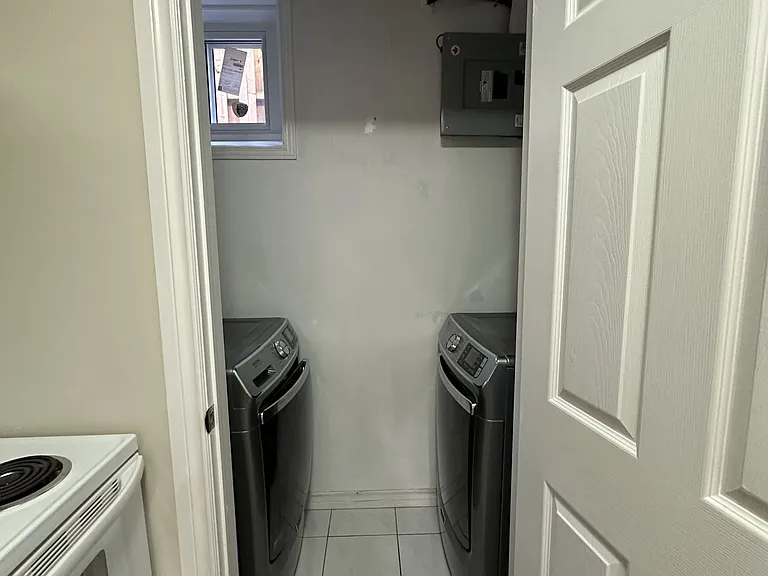93 Jeffcoat Dr #BASEMENT — Photo 14
