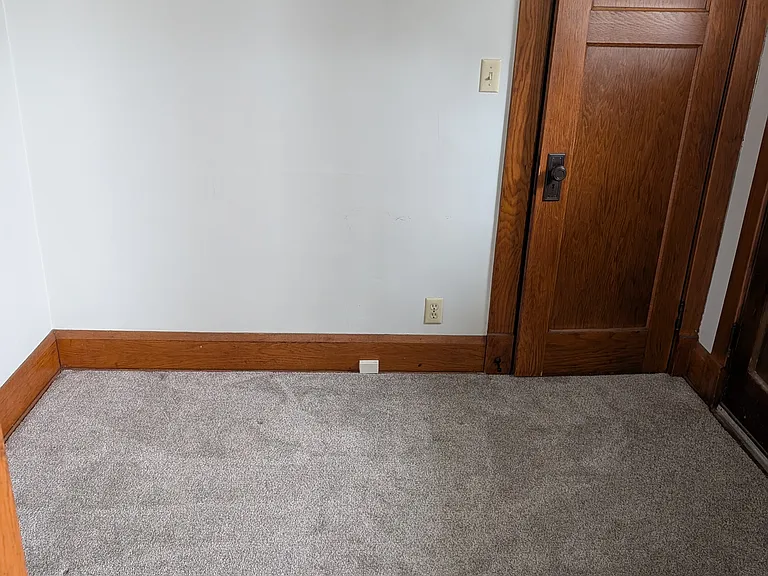 3411 Washington Ave — Photo 2