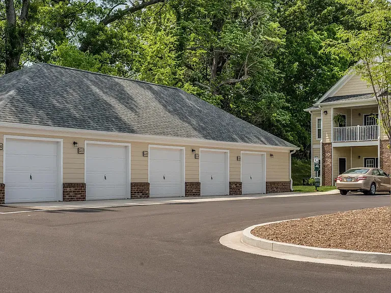 Cumberland Trace Village Apartments — Photo 64