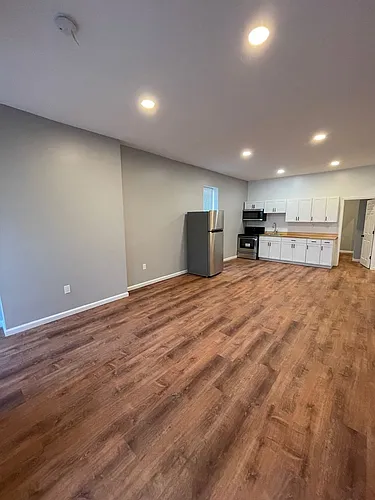 113 William St. Photo 1