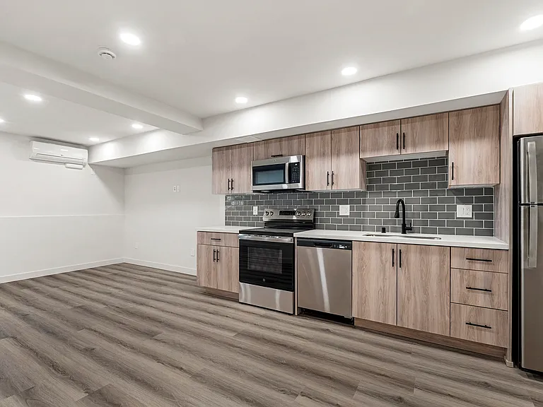 Westside Terrace Apartments — Photo 34