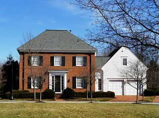 29 Pickett Pl, New Albany, OH