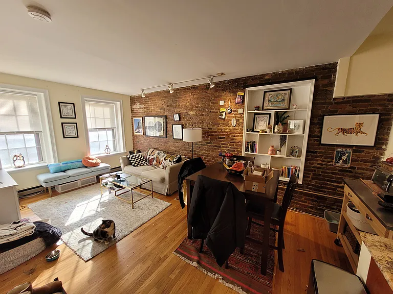 88 W Cedar St #5 — Photo 1