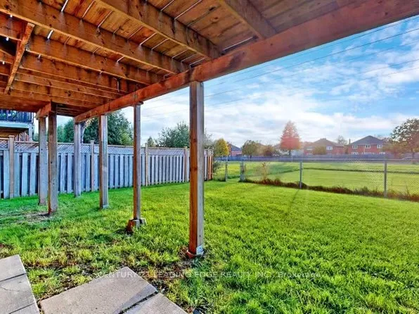 32 Westmoreland Ct #Basement, Markham, ON L3R 8L8