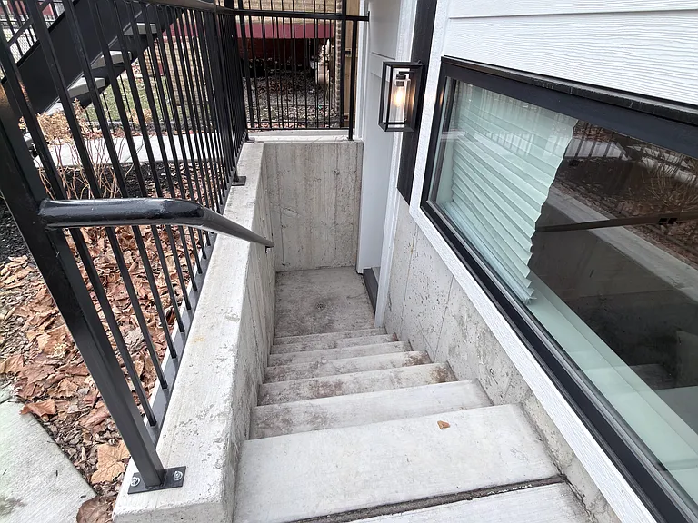 S Champlain Ave — Photo 3