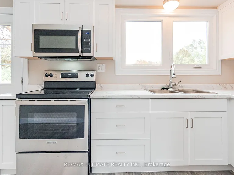 321 Warrington Rd — Photo 17