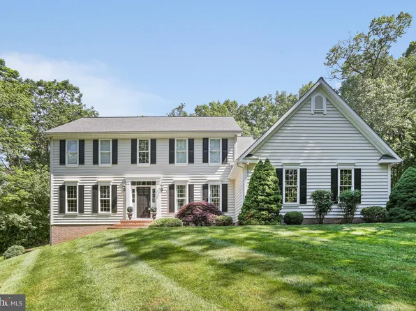 2446 Fairway Oaks Ct, Hampstead, MD 21074