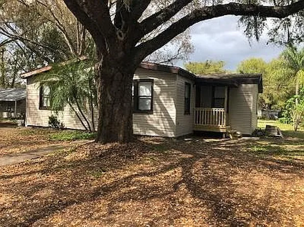 205 4th Ave NW, Lutz, FL 33548