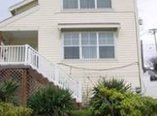 1900 S Bush Pl, Seattle, WA 98144