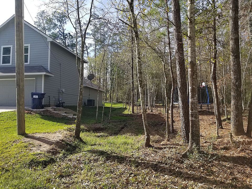2nd image of 15055 Crockett Rd