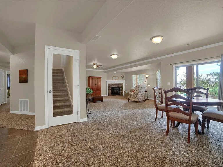 2331 Ledgewood Dr — Photo 24