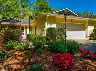 120 Silver Pine Dr, Laurel Park, NC 28739