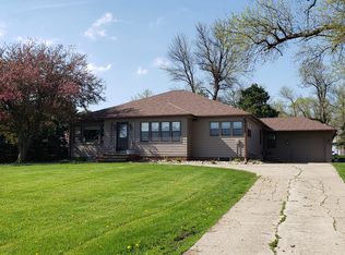 5278 280th St, Sheldon, IA 51201