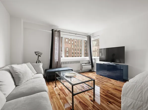 345 West 58th Street image 2 of 19