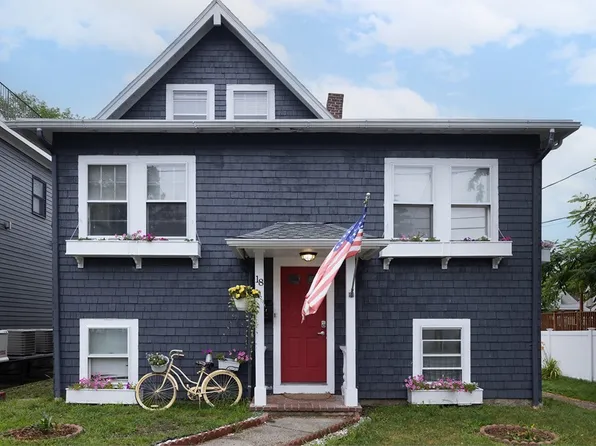 18-20 Sachem St, Quincy, MA 02170